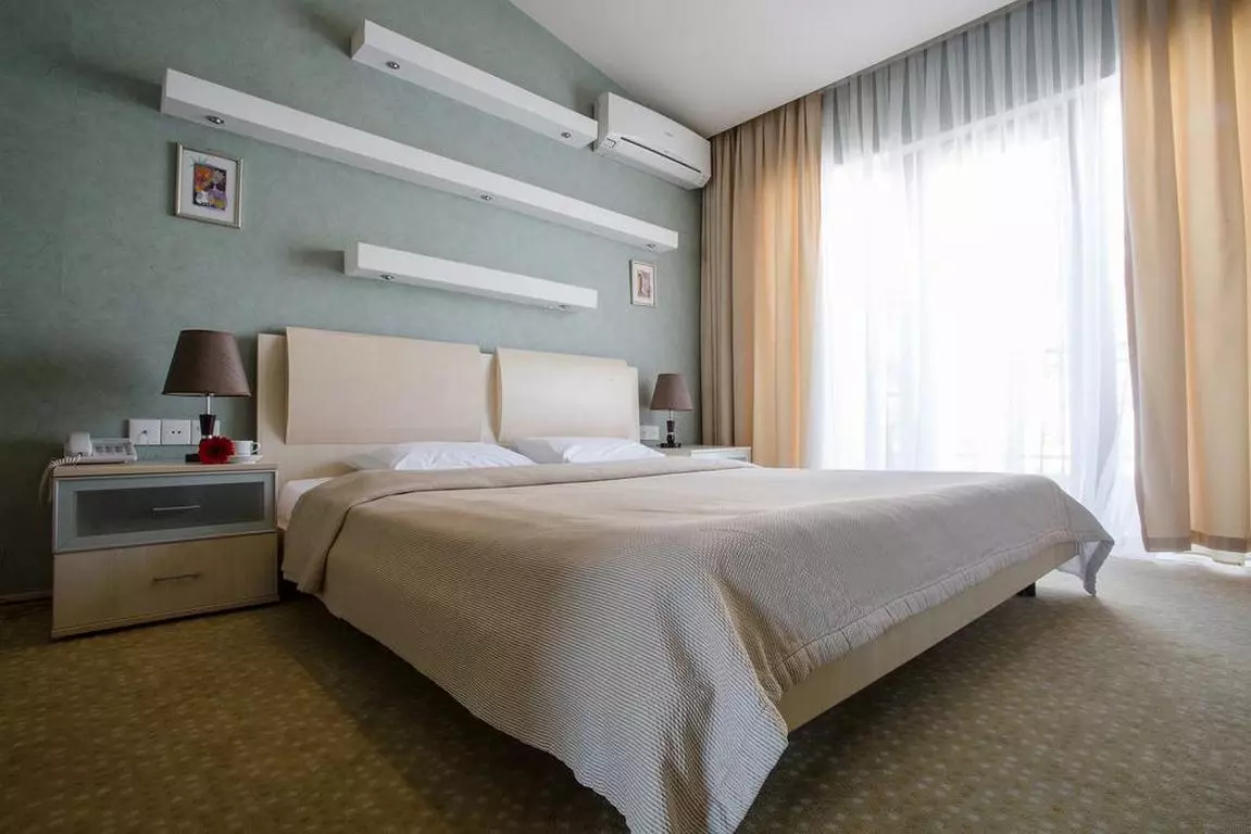 AUSTIN _ SHABAVIZ (2).jpg